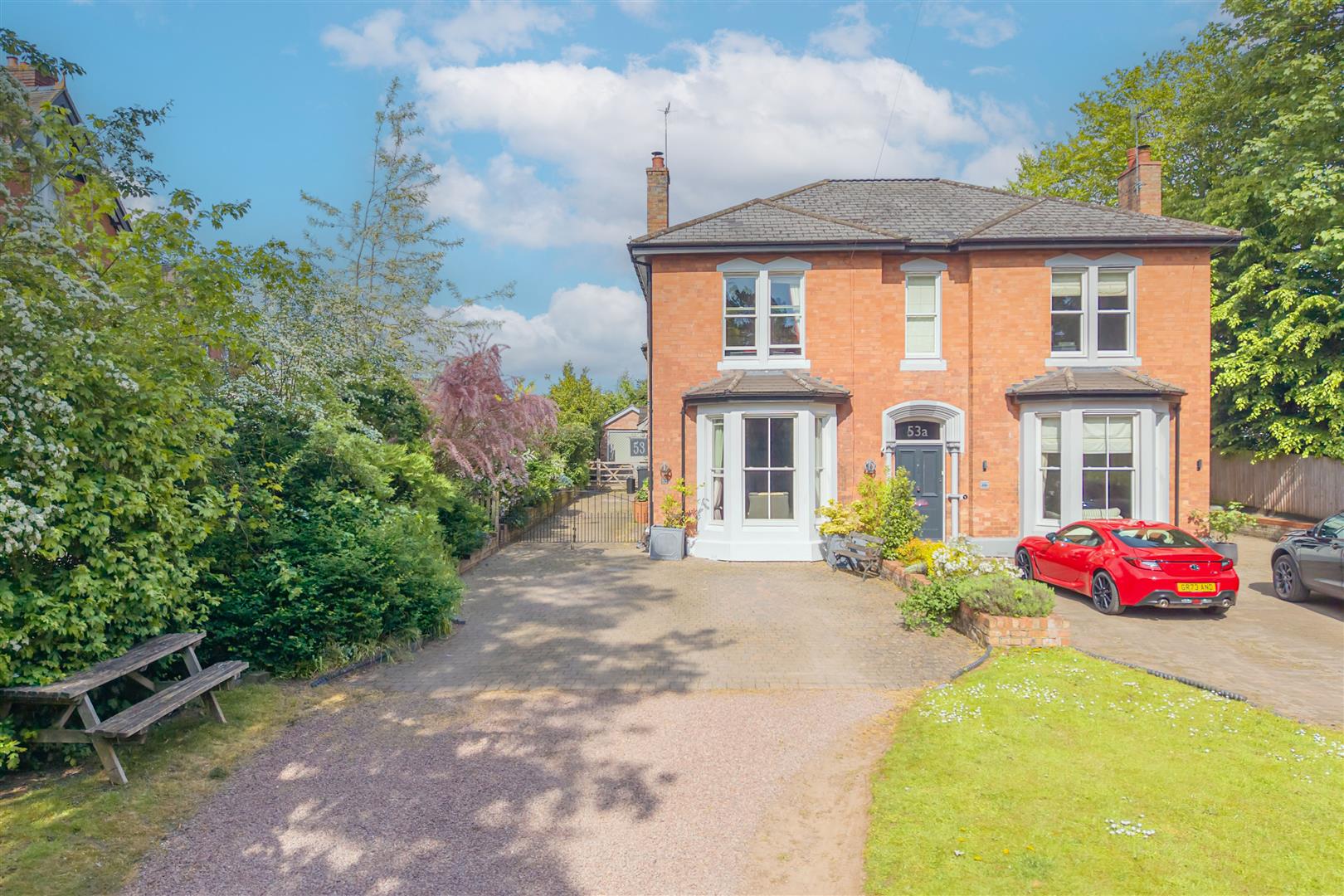 4 bed property in Battenhall Road, Worcester